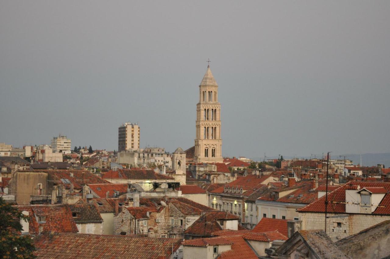 Lovely Marmont With Balconies In The Heart Of Split